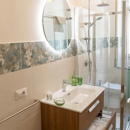 Casabona Centre Apartmán *